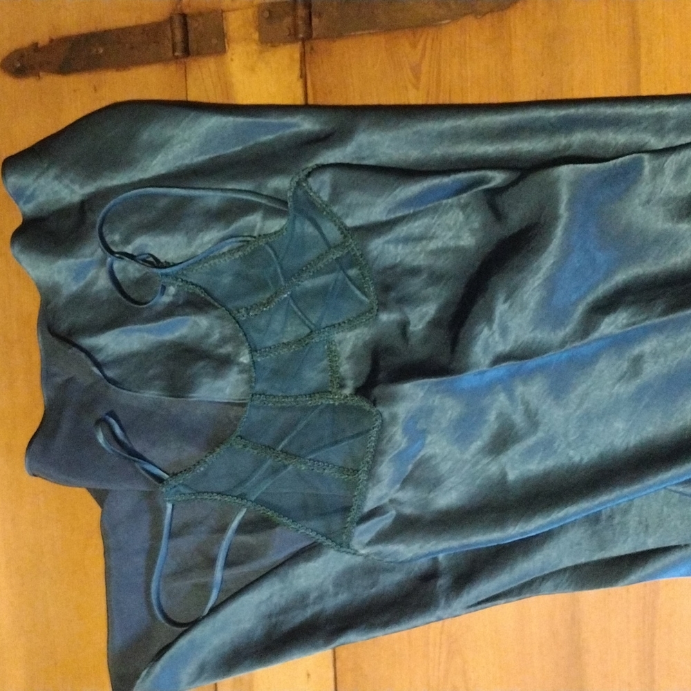 Victoria's Secret Women's Vintage Gold Label Teal Nightgown Size Small.